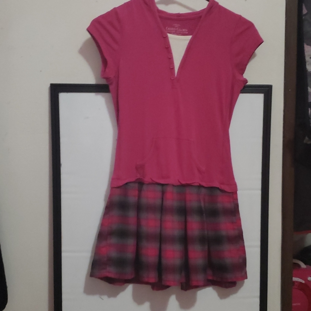 I am selling a dress